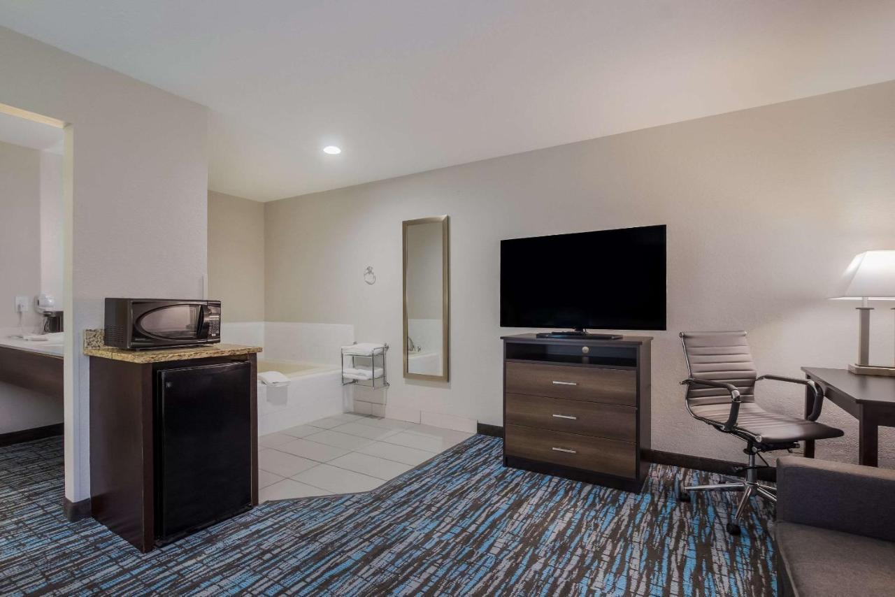 Clarion Pointe Harrodsburg-Danville Exteriör bild
