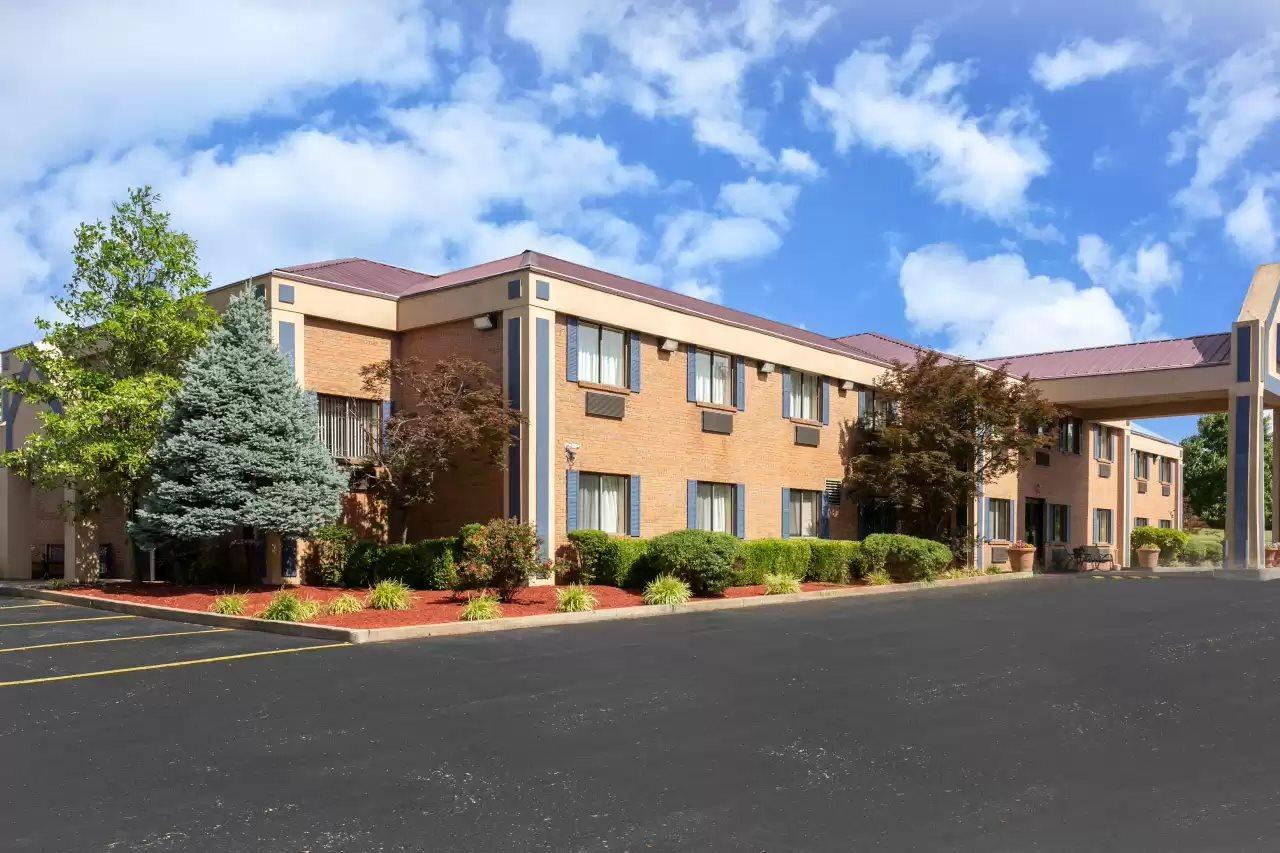 Clarion Pointe Harrodsburg-Danville Exteriör bild
